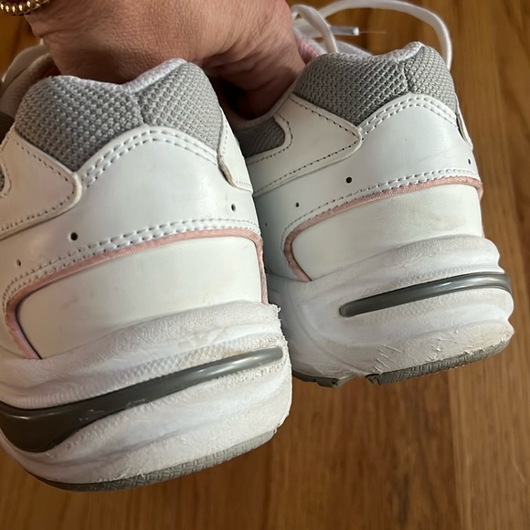 VIONIC 23Walk White/Pink Orthotic Sneaker, Size 11 - Picture 4 of 8